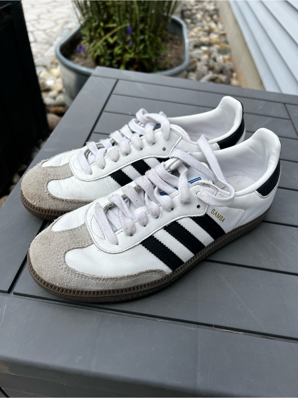 adidas Samba women’s White Black and Gray Low-Profile Sneakers sz 6